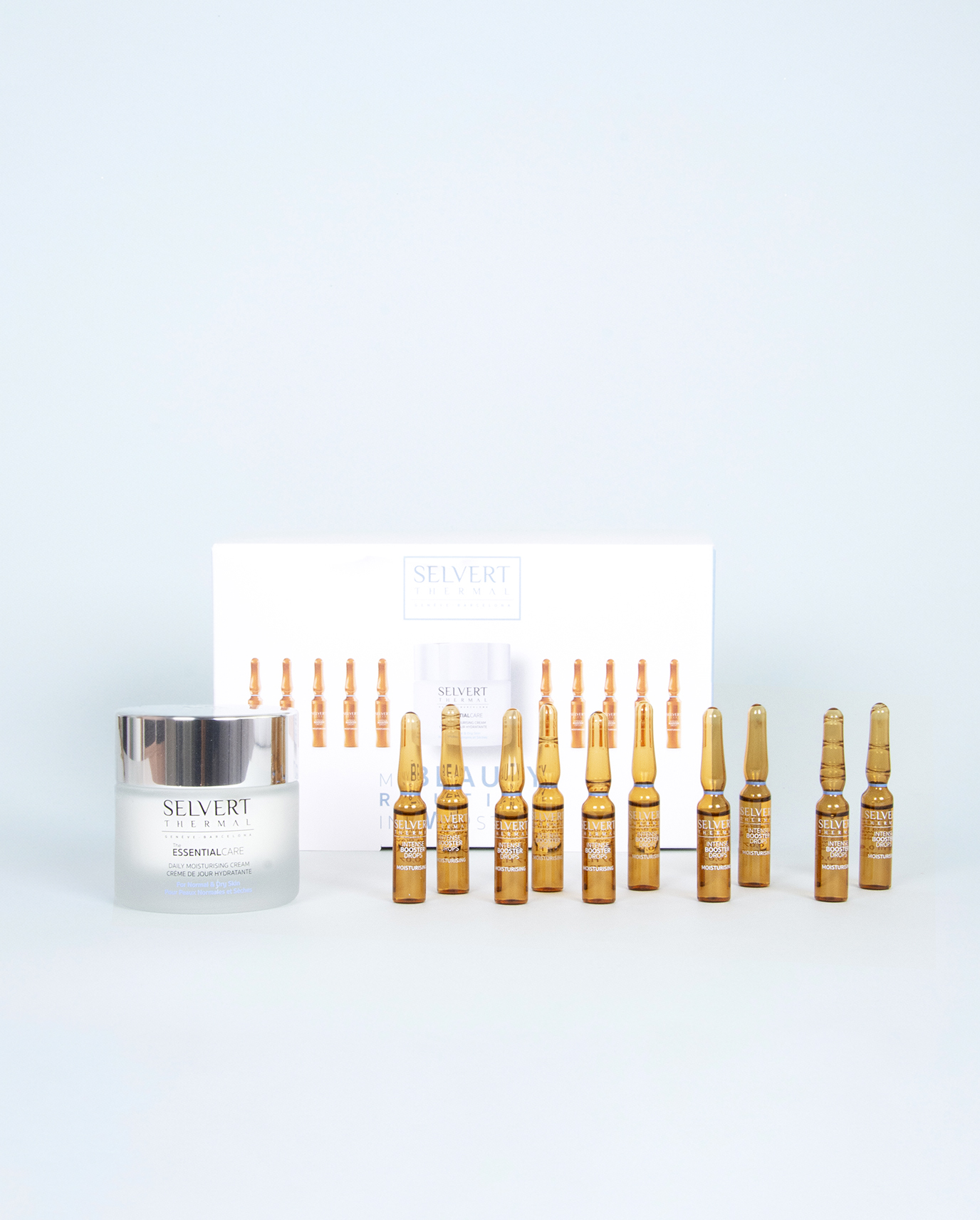 El pack My Beauty Routine in Two Steps de Selvert Thermal une la acción inmediata de las ampollas Intense Booster Drops Moisturising con el poder nutritivo de la Daily Moisturising Cream 💧. 

Una propuesta pensada para pieles normales a secas que buscan hidratación, elasticidad y efecto glow desde el primer gesto.

Disponible en centros de estética autorizados.
#SelvertThermal #CosmeticaProfesional #CosmeticaAvanzada #TratamientoFacial
_____

The My Beauty Routine in Two Steps set from Selvert Thermal pairs the immediate action of the Intense Booster Drops Moisturising ampoules with the nourishing power of the Daily Moisturising Cream 💧

Designed for normal to dry skin looking for hydration, elasticity and a glow effect from the very first step.

Available at authorised beauty centres.

#SelvertThermal #ProfessionalCosmetics #AdvancedSkincare #FacialTreatment